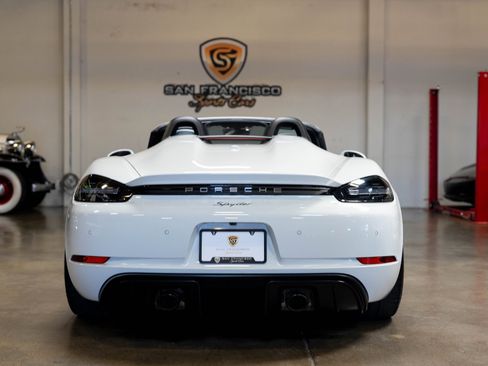 Used 2021 Porsche 718 Boxster Spyder image 11