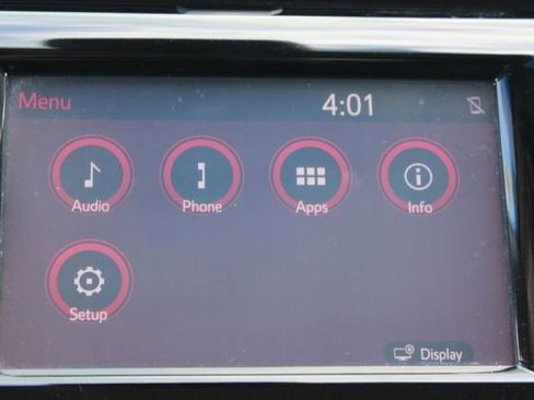 Used 2018 Toyota Camry SE FWD image 23