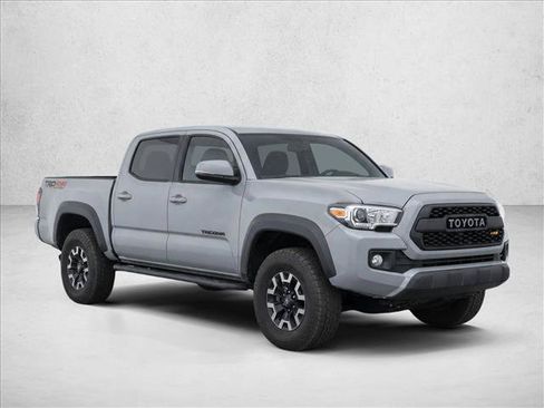 Used 2018 Toyota Tacoma TRD Off-Road w/ Technology Package AWD/4WD image 3