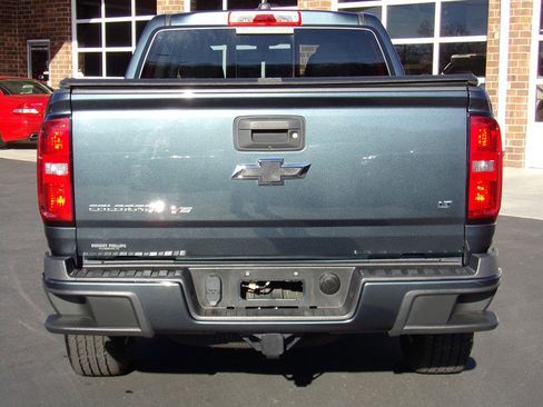 Used 2019 Chevrolet Colorado LT w/ LT Convenience Package image 11