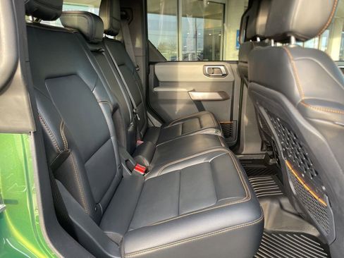 Used 2023 Ford Bronco Badlands w/ Sasquatch Package image 25