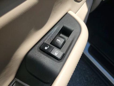 Certified 2021 Jeep Grand Cherokee L Limited RWD image 18