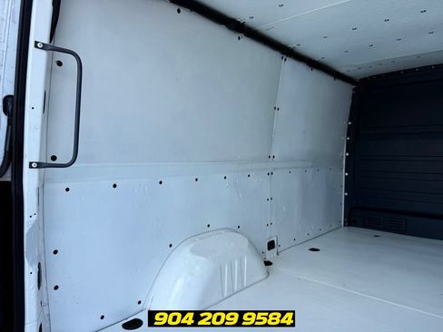 Used 2019 Mercedes-Benz Sprinter 2500 image 23
