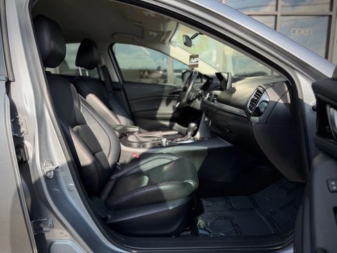 Used 2014 MAZDA MAZDA3 s Touring image 19