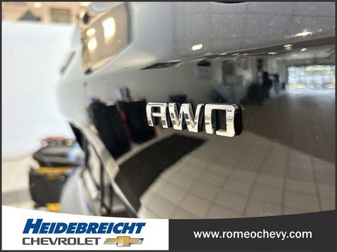 Used 2024 Chevrolet Blazer EV LT AWD/4WD image 37