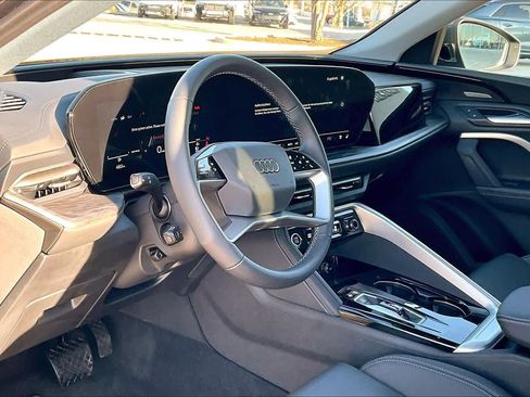 Certified 2025 Audi Q5 Premium Plus w/ Premium Plus image 16