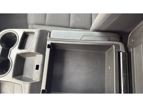 Used 2022 Chevrolet Silverado 1500 Custom AWD/4WD image 16