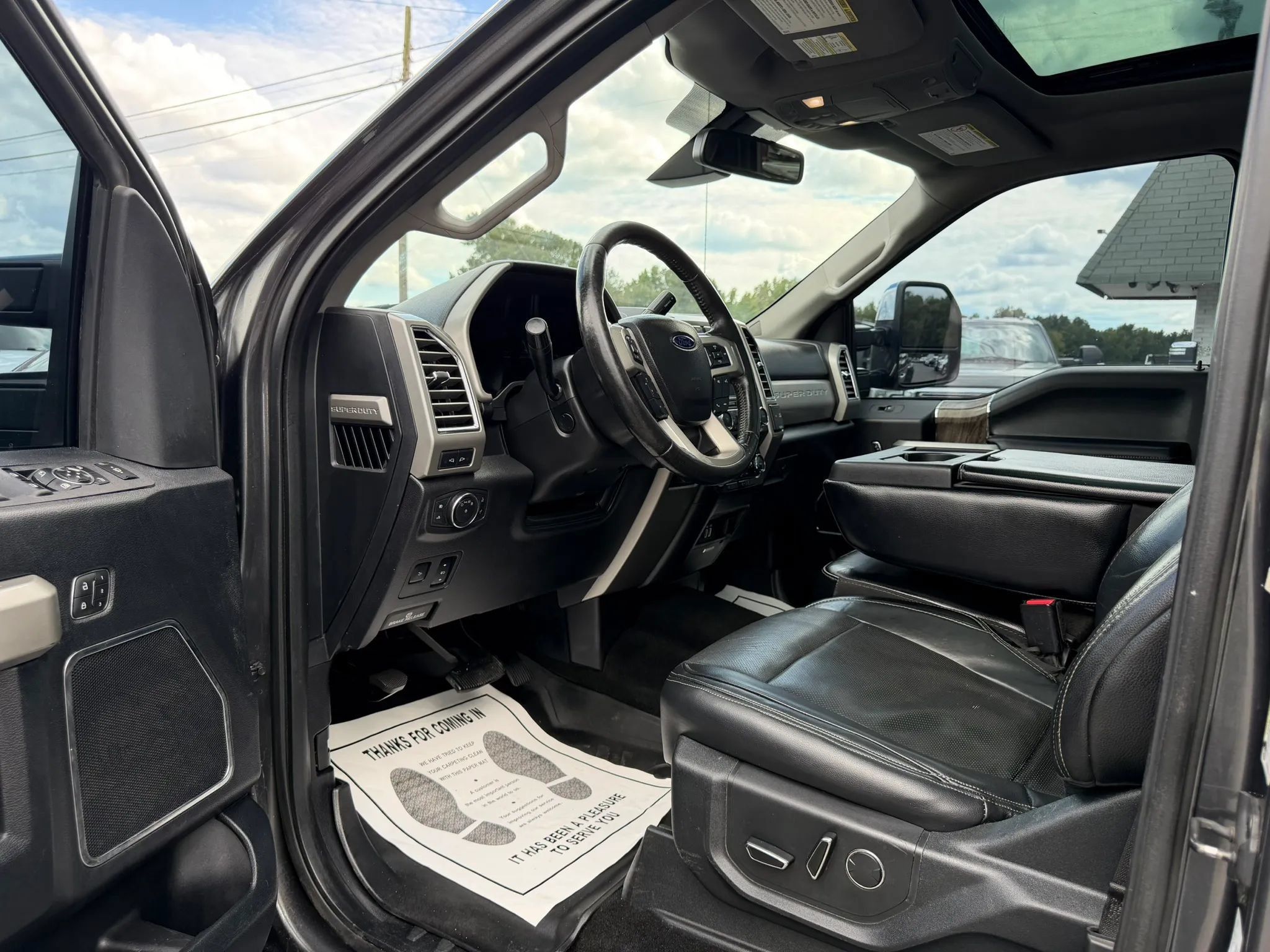 Used 2017 Ford F450 Lariat w/ Lariat Ultimate Package AWD/4WD image 17
