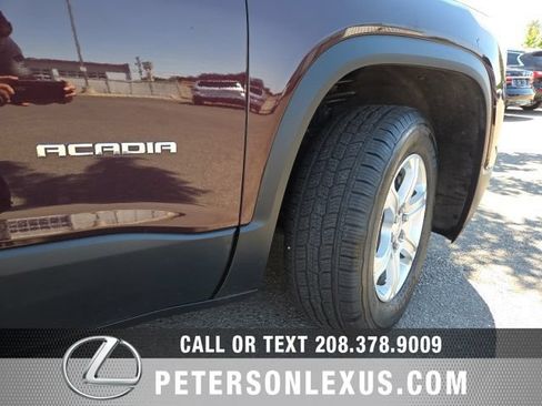 Used 2017 GMC Acadia SLE FWD image 11