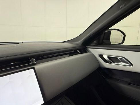 Certified 2026 Land Rover Range Rover Velar Dynamic SE image 10
