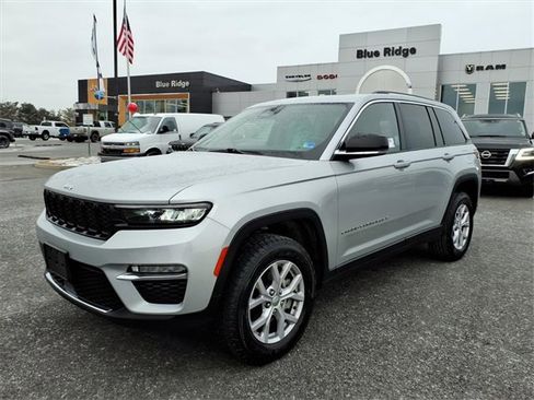 Used 2022 Jeep Grand Cherokee Limited image 9