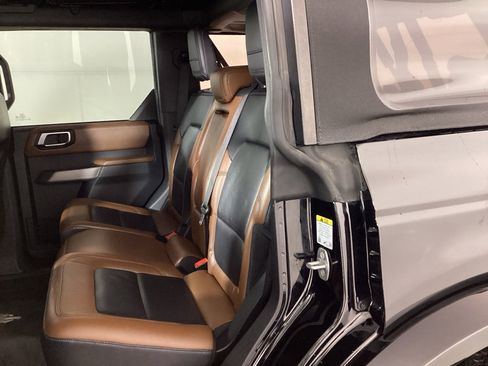 Used 2021 Ford Bronco Outer Banks image 13