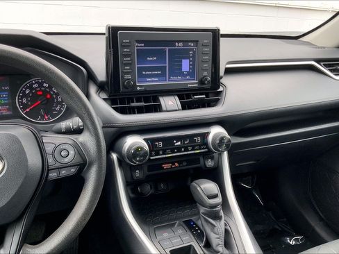 Used 2021 Toyota RAV4 XLE FWD image 7