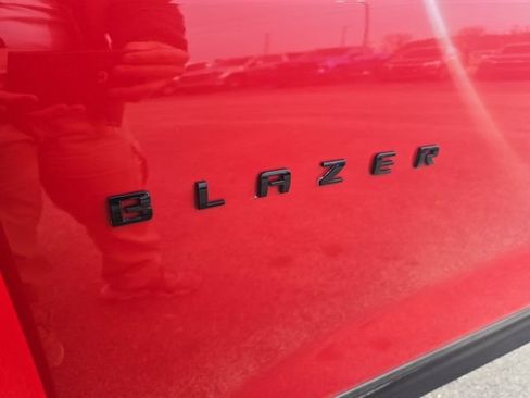 Used 2021 Chevrolet Blazer RS w/ Enhanced Convenience Package image 25