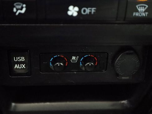 Used 2019 Toyota 4Runner Limited AWD/4WD image 34