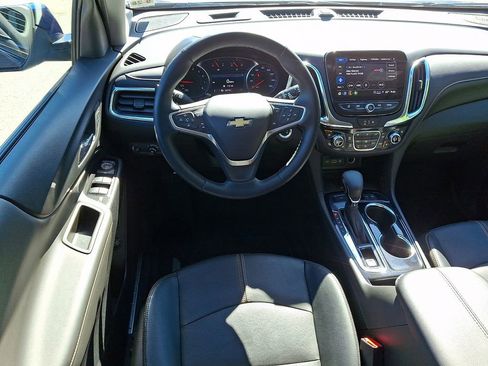 Used 2023 Chevrolet Equinox Premier AWD/4WD image 17