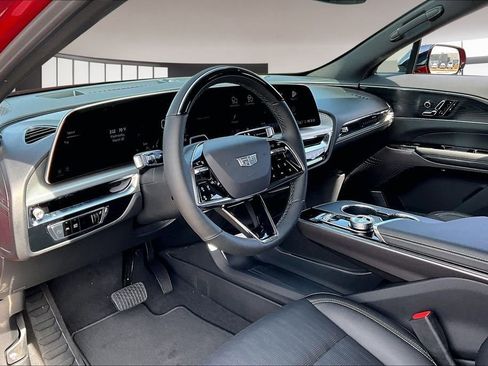 New 2026 Cadillac Lyriq Sport w/ LPO, ONYX Package image 6