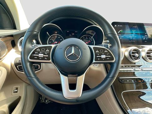 Used 2022 Mercedes-Benz GLC 300 image 11