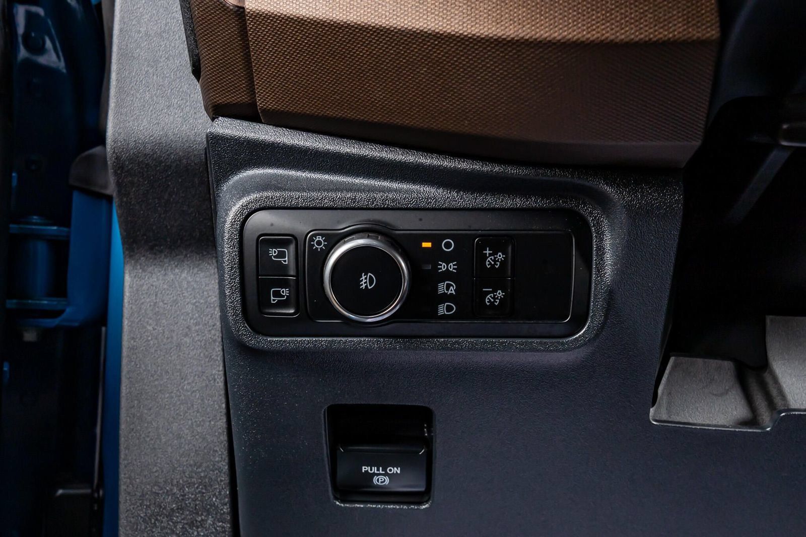Used 2024 Ford Bronco Heritage Edition AWD/4WD image 19