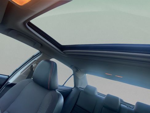 Used 2017 Toyota Camry SE w/ Moonroof Package FWD image 22