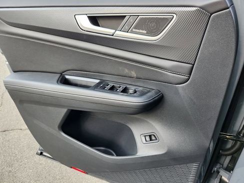 New 2026 Volkswagen Atlas Cross Sport SEL Premium R-Line image 22