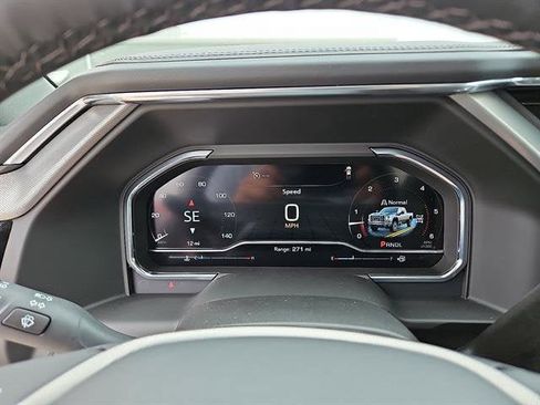 New 2025 GMC Sierra 2500 Denali w/ Denali Reserve Package image 38