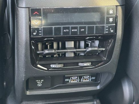 New 2025 Jeep Grand Cherokee L Limited image 32