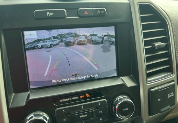 Used 2019 Ford F150 Lariat RWD image 10