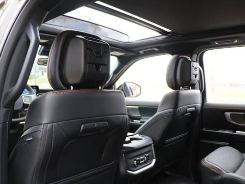 New 2026 Ford Expedition Tremor image 17