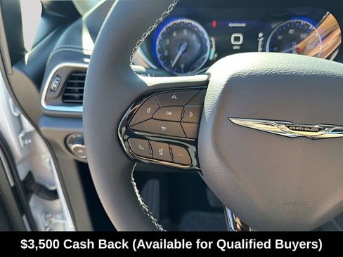 New 2026 Chrysler Pacifica Limited w/ S Appearance Package FWD image 31