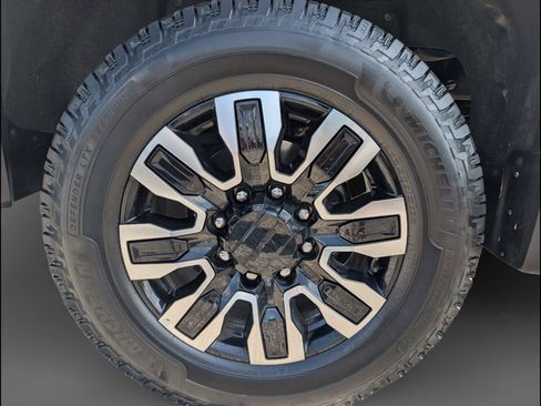 Used 2024 GMC Sierra 2500 Denali Ultimate w/ Max Trailering Package AWD/4WD image 25
