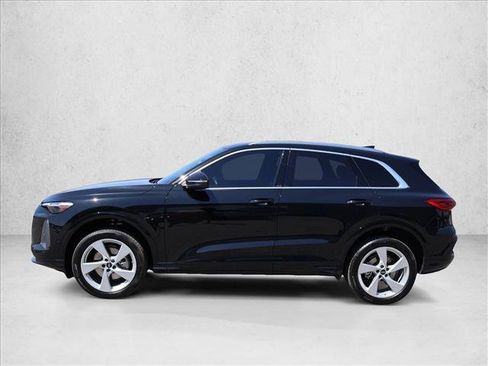 Used 2025 Audi Q5 Premium Plus AWD/4WD image 10