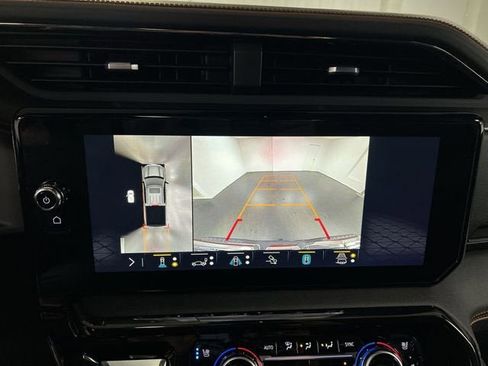 Used 2023 GMC Sierra 1500 AT4 w/ AT4 Preferred Package image 15