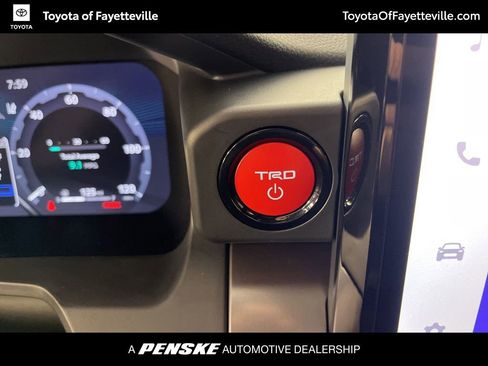 Certified 2026 Toyota Tacoma TRD Off-Road AWD/4WD image 34