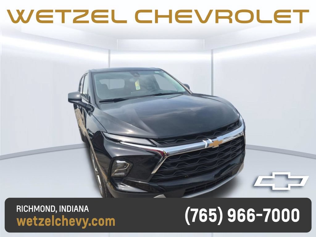 Certified 2025 Chevrolet Blazer LT AWD/4WD image 1