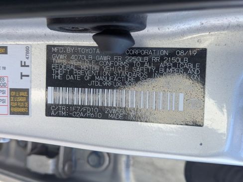 Used 2020 Toyota Prius AWD image 35