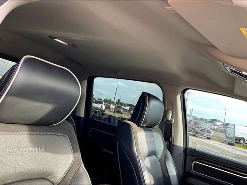 Used 2022 RAM 1500 Laramie AWD/4WD image 26