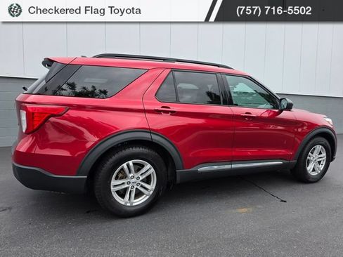 Used 2021 Ford Explorer XLT RWD image 8