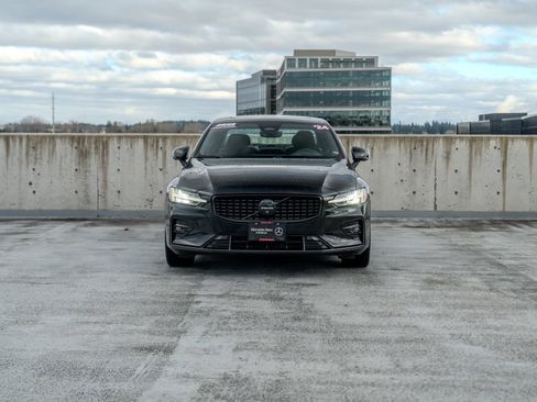 Used 2024 Volvo S60 B5 Plus w/ Climate Package image 2