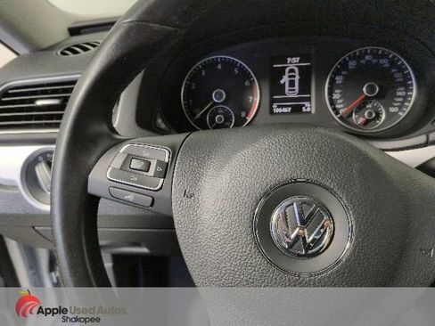Used 2013 Volkswagen Passat 2.5 SE FWD image 23