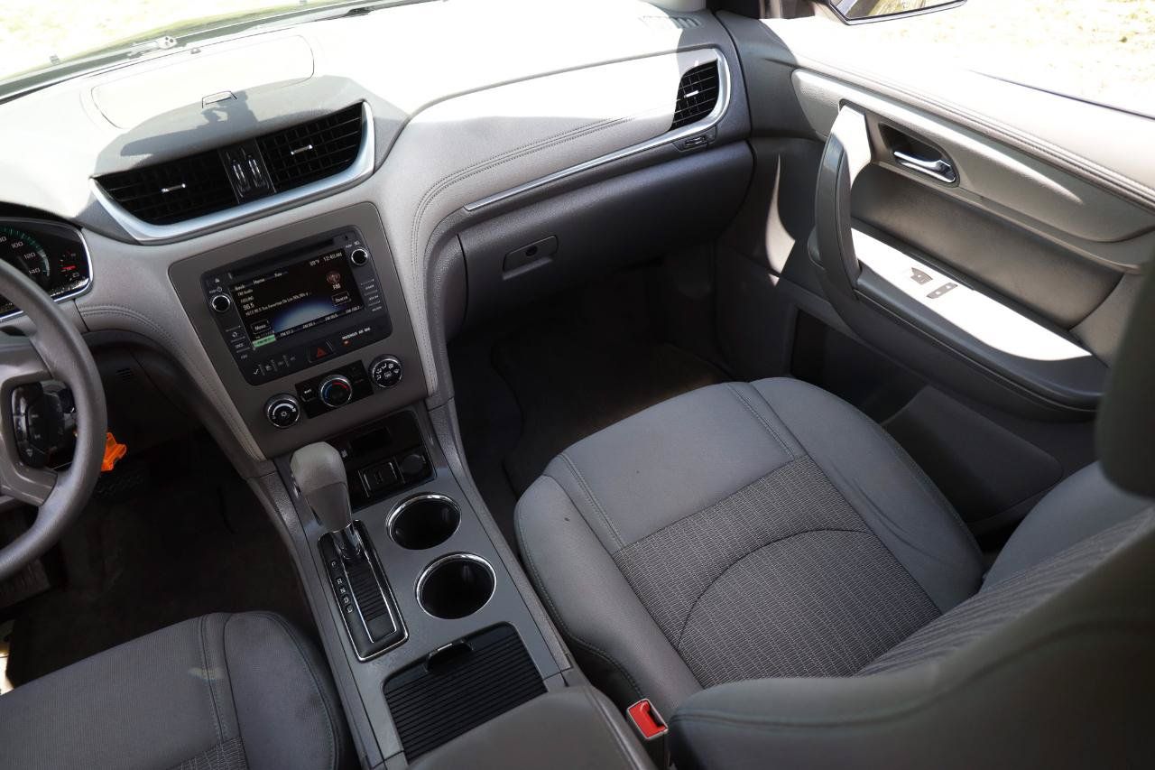 Used 2017 Chevrolet Traverse LS FWD image 22
