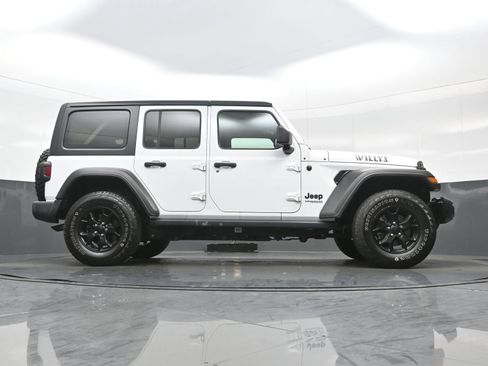 Used 2021 Jeep Wrangler Unlimited Sport AWD/4WD image 29