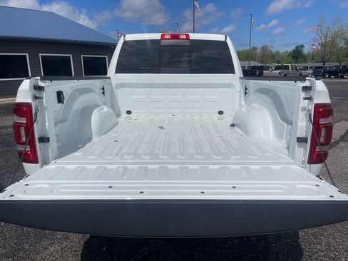 Used 2024 RAM 2500 Laramie w/ Safety Group AWD/4WD image 9