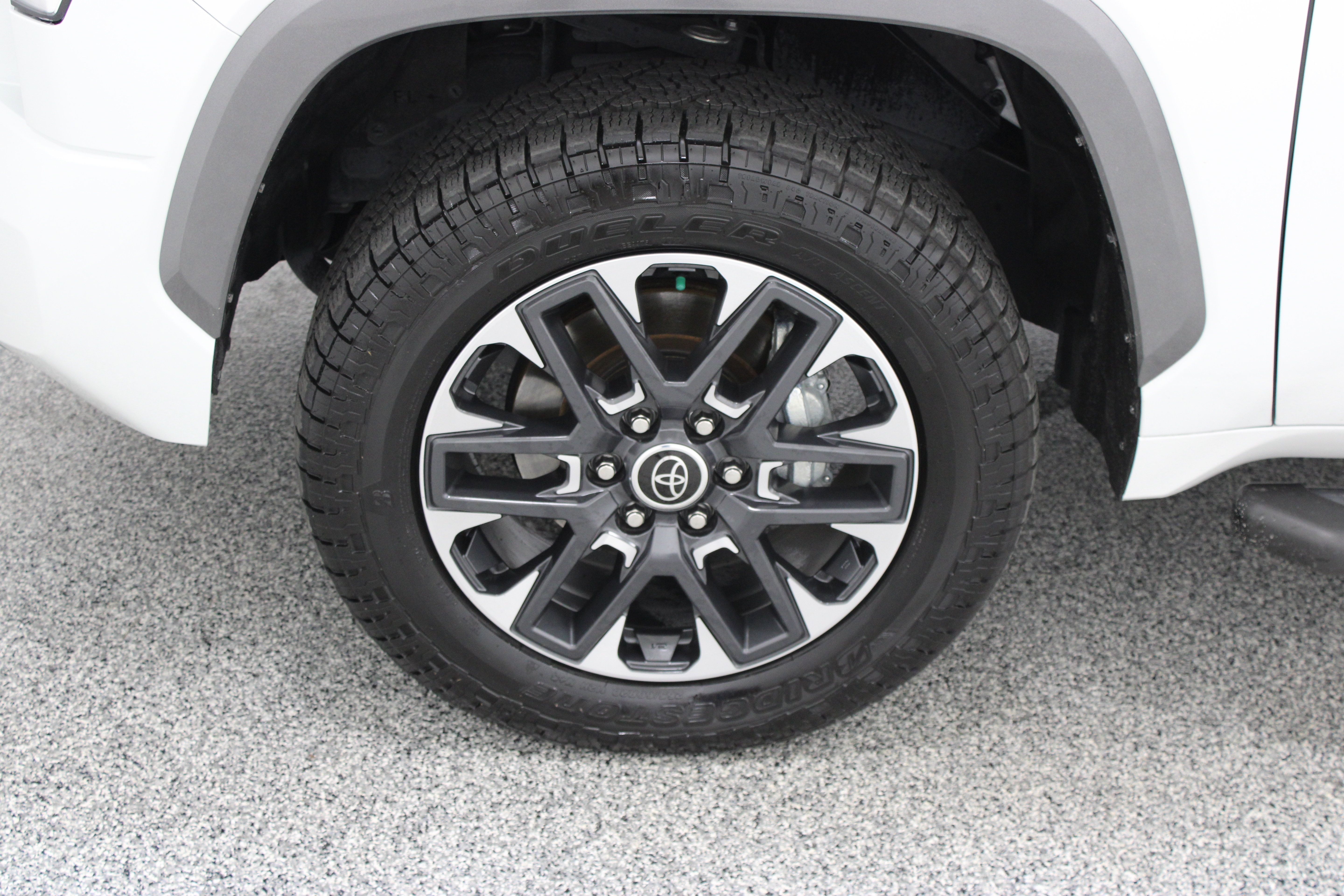 Used 2024 Toyota Tundra Limited w/ Power Package AWD/4WD image 12