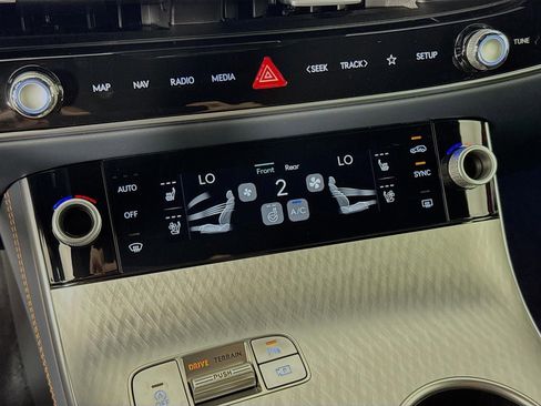 New 2026 Genesis GV70 2.5T Sport Prestige image 18