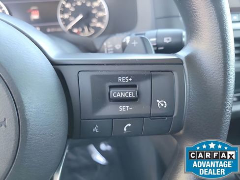 Used 2023 Nissan Pathfinder S image 33