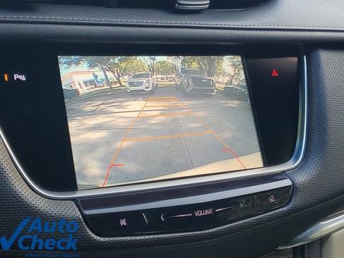 Used 2017 Cadillac XT5 Luxury w/ Driver Awareness Package FWD image 26