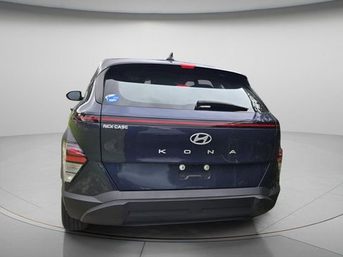 Certified 2024 Hyundai Kona SE FWD image 5