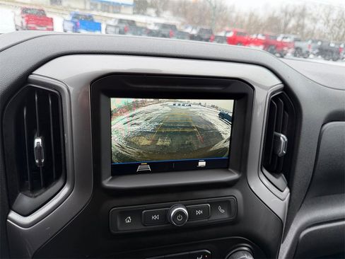 Used 2019 Chevrolet Silverado 1500 Custom Trail Boss w/ Custom Convenience Package image 18