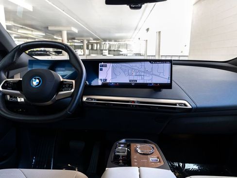 Certified 2023 BMW iX xDrive50 w/ Premium Package image 11